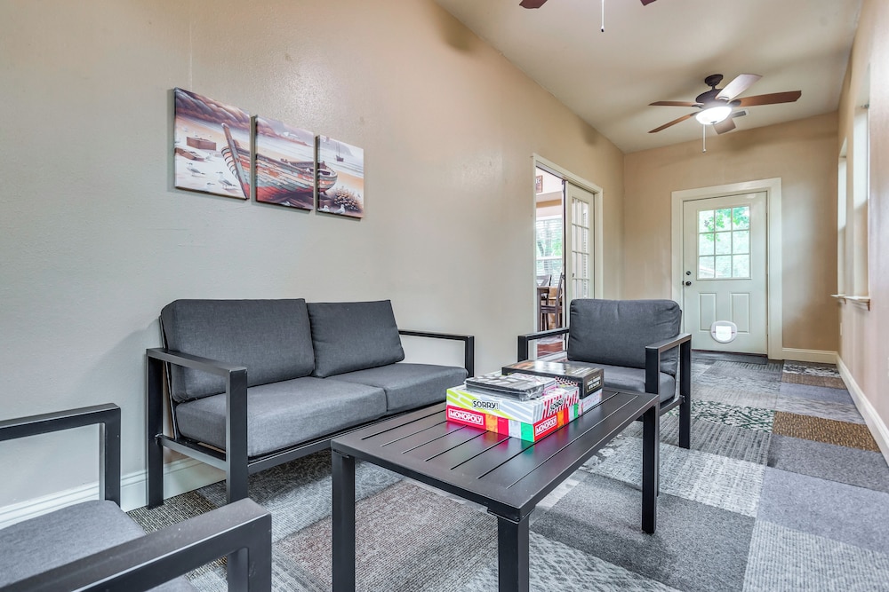 Spacious Yard! Navarre Home in Quiet Neighborhood