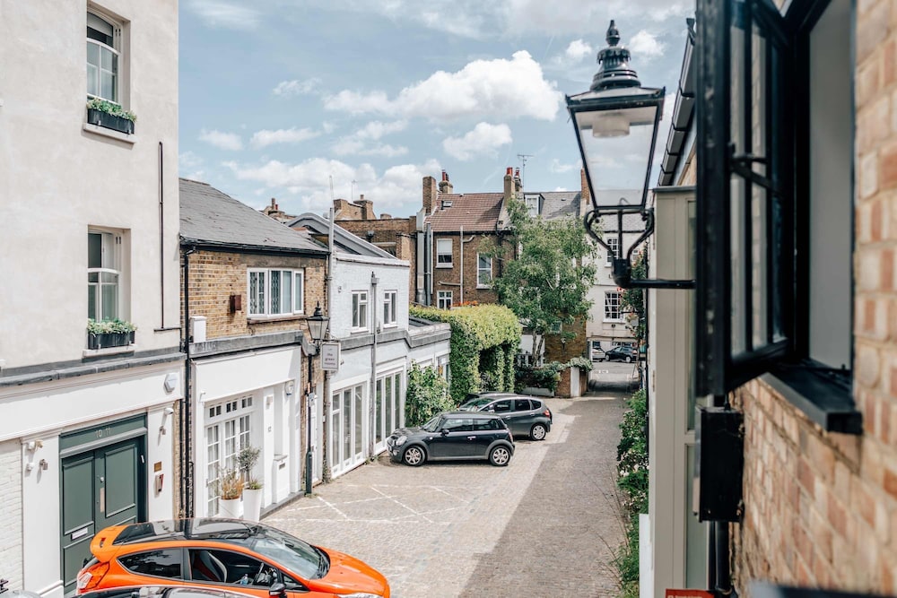 The Primrose Mews in Greater London
