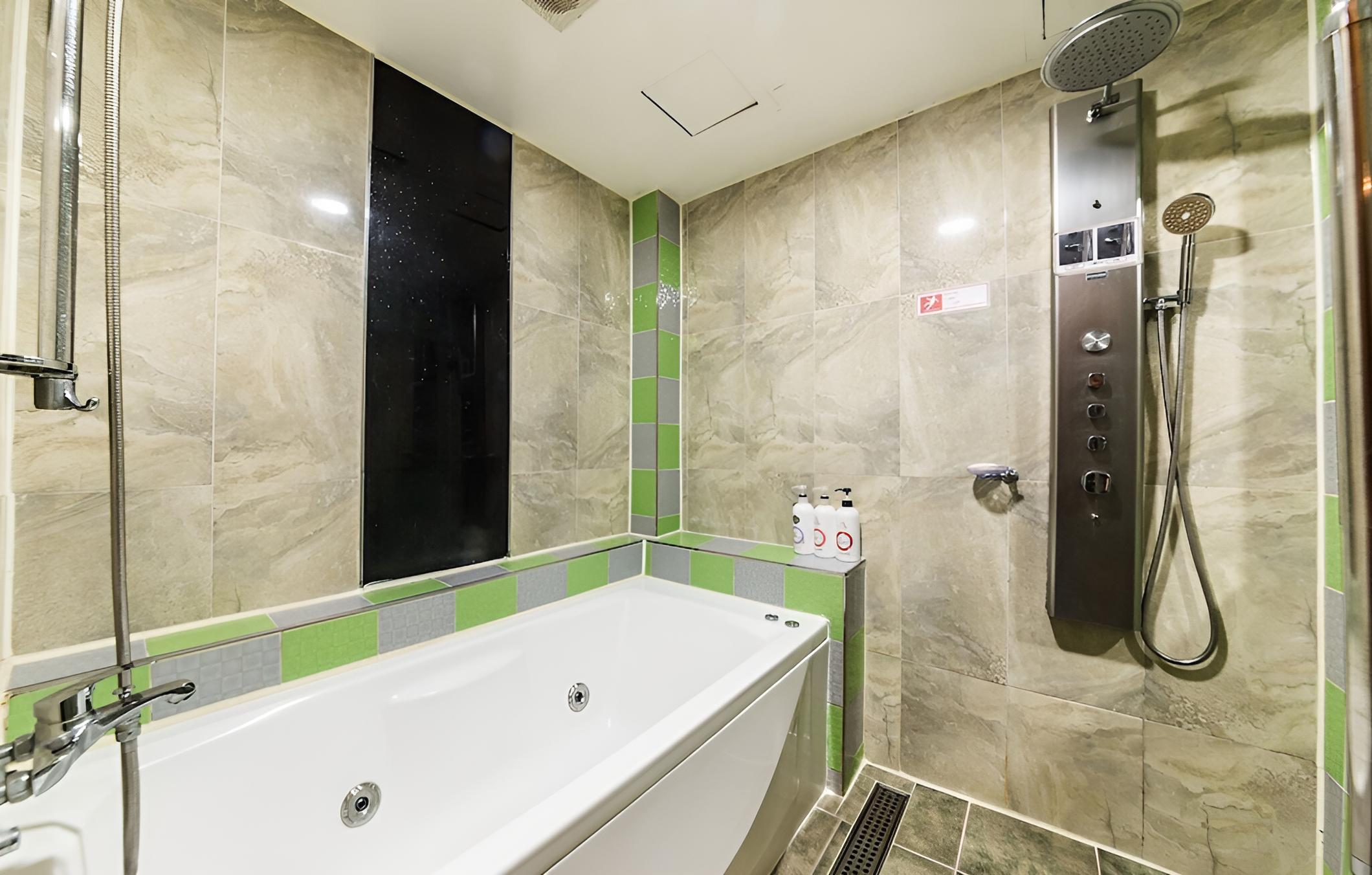 Gildong Argo Hotel