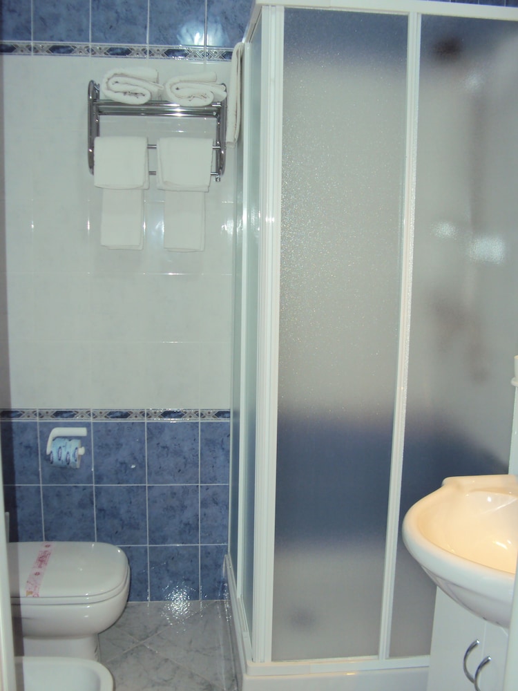 Bed and Breakfast Brezza Marina e Ristorante Shoreline, photo 4