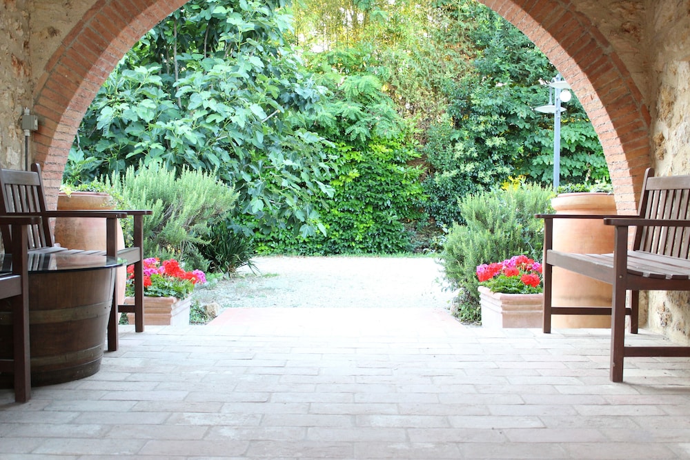 Photo 42
