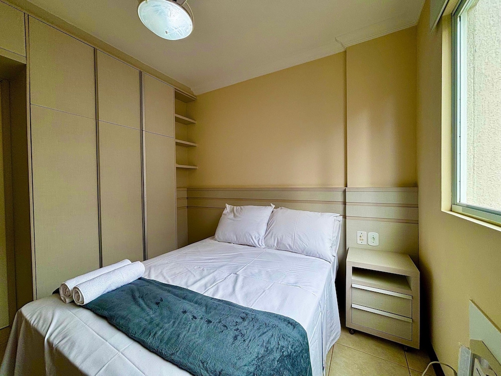 Apt w/ Gourmet Balcony Oceanfront Rkr0502