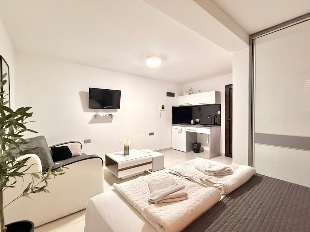 Adriatic Urban Apartments