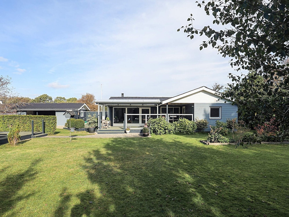 4 Star Holiday Home in Hals