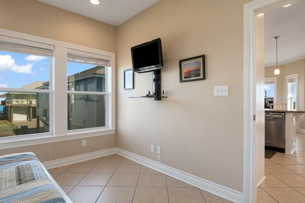 Deja View 3 Bedroom Home