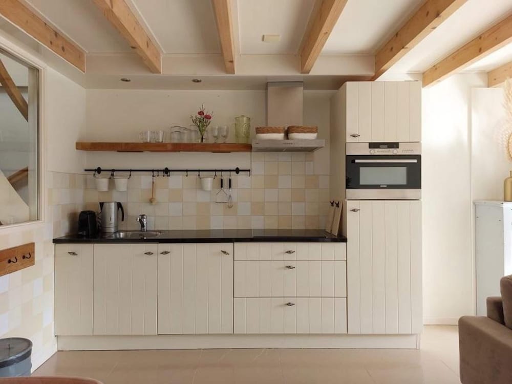 Cosy Furnished Holiday Home