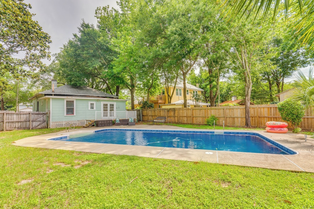 8 Mi to Pensacola Beach: Home w/ Private Pool