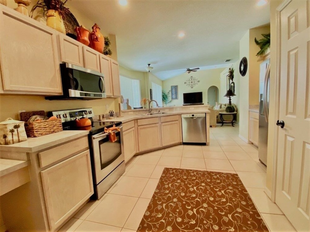 Southern Dunes Golf Views! 5 Bedroom Home by RedAwning