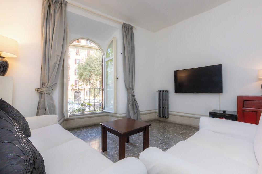 Angelico Apartment
