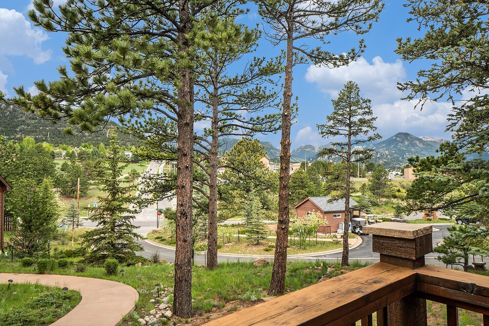 Cozy Solitude Cabins - Estes Park CO