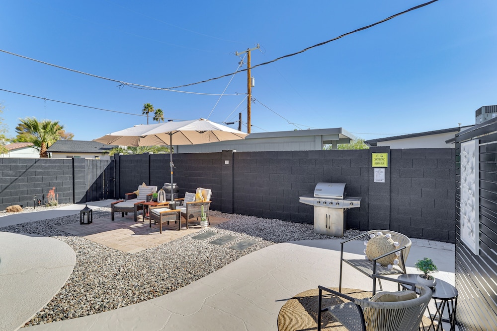 Walk to Scottsdale Stadium: Remodeled Home!