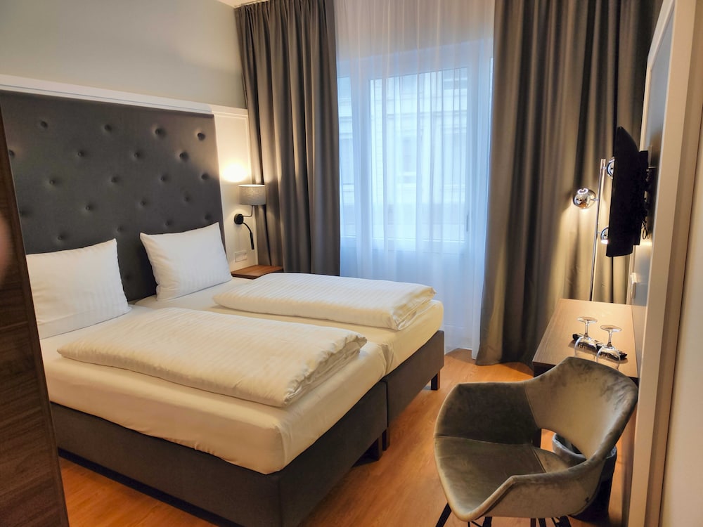 Signature Hotel Skarv - Property Image 38