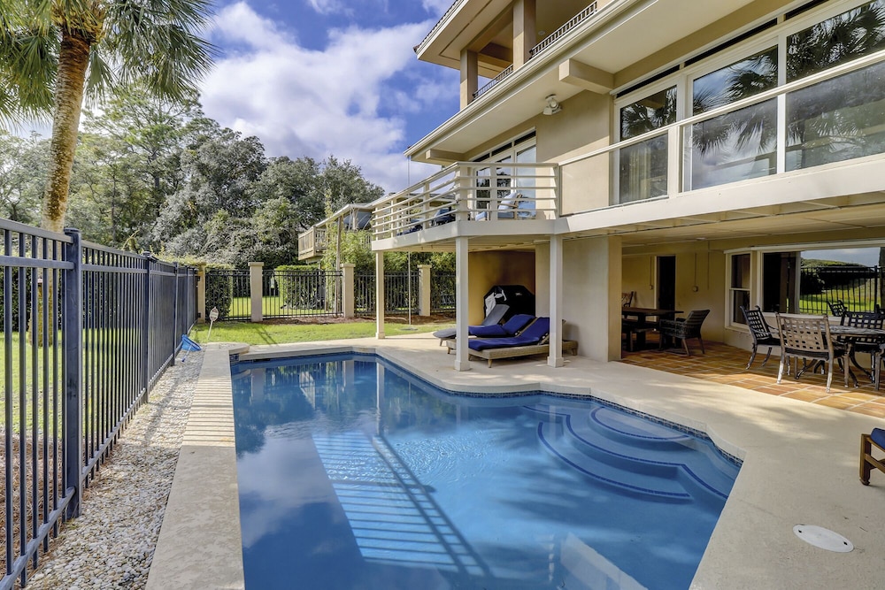 Cassina Palms