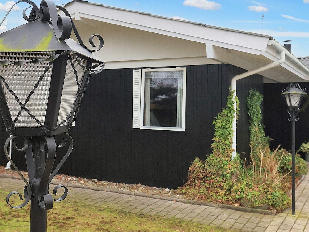 4 Star Holiday Home in Vaeggerlose