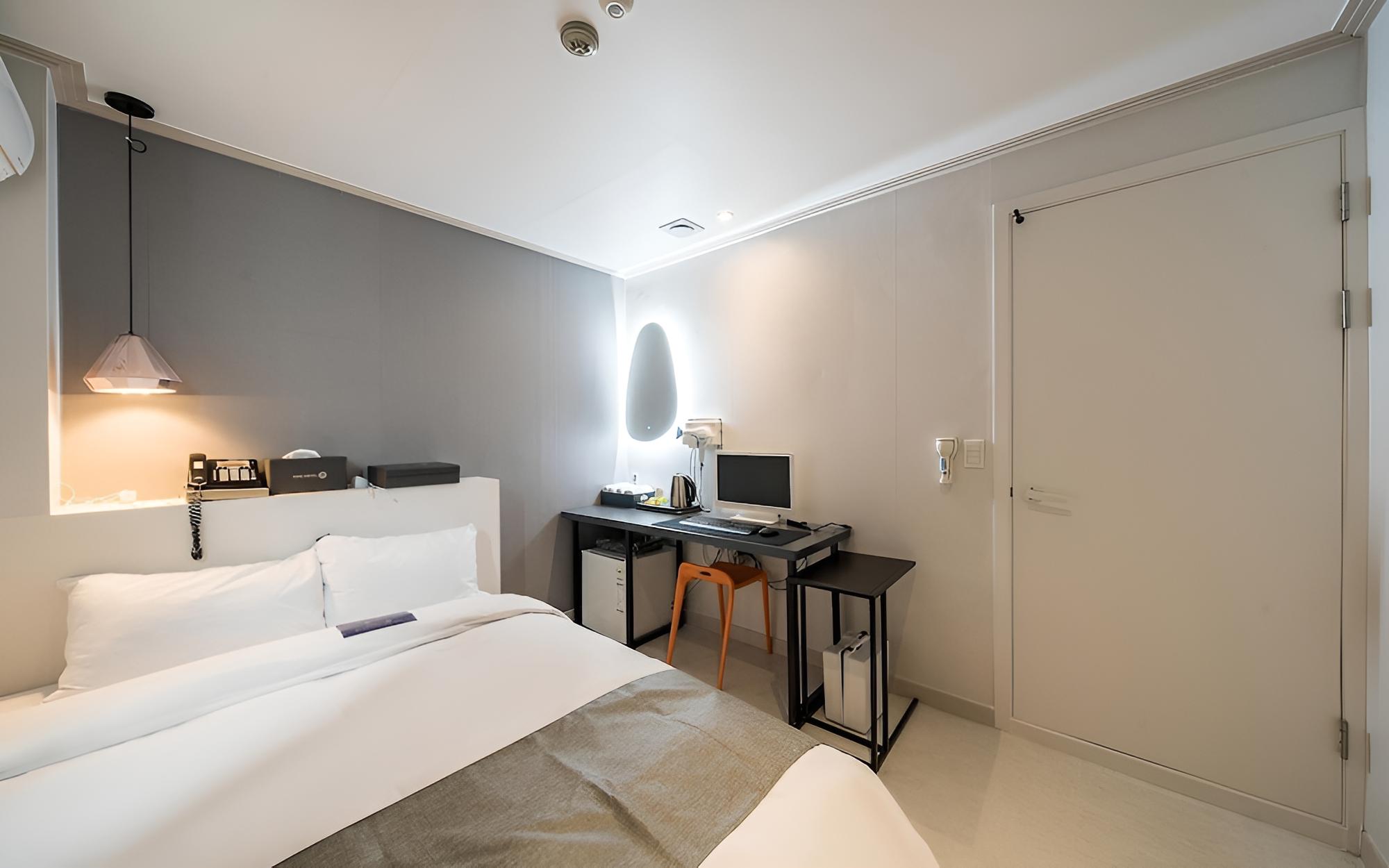 Uiwang Hotel Nine view 5