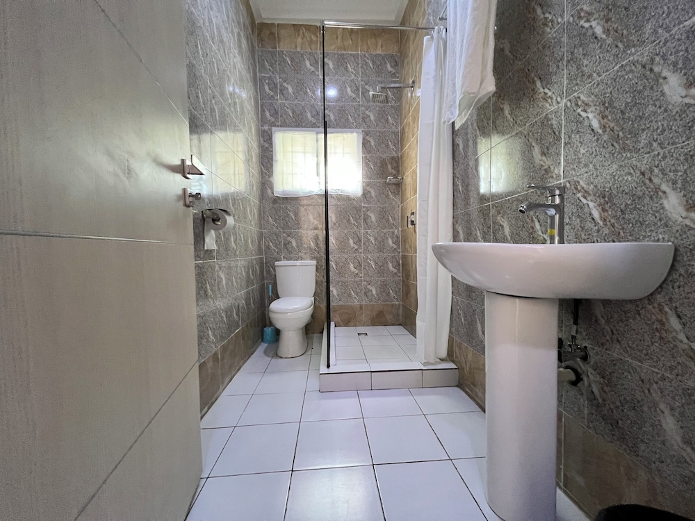 FURNISHED APARTMENTS