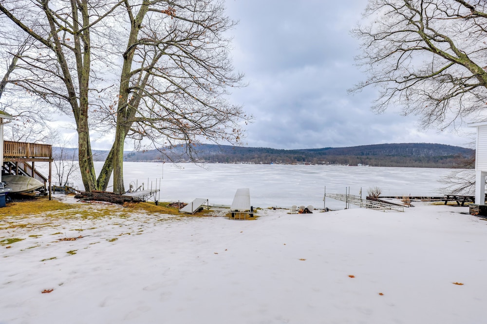 Lakefront Home w/ Private Dock in Alpine!