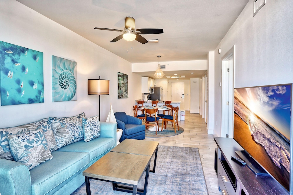 Oceana 203 West
