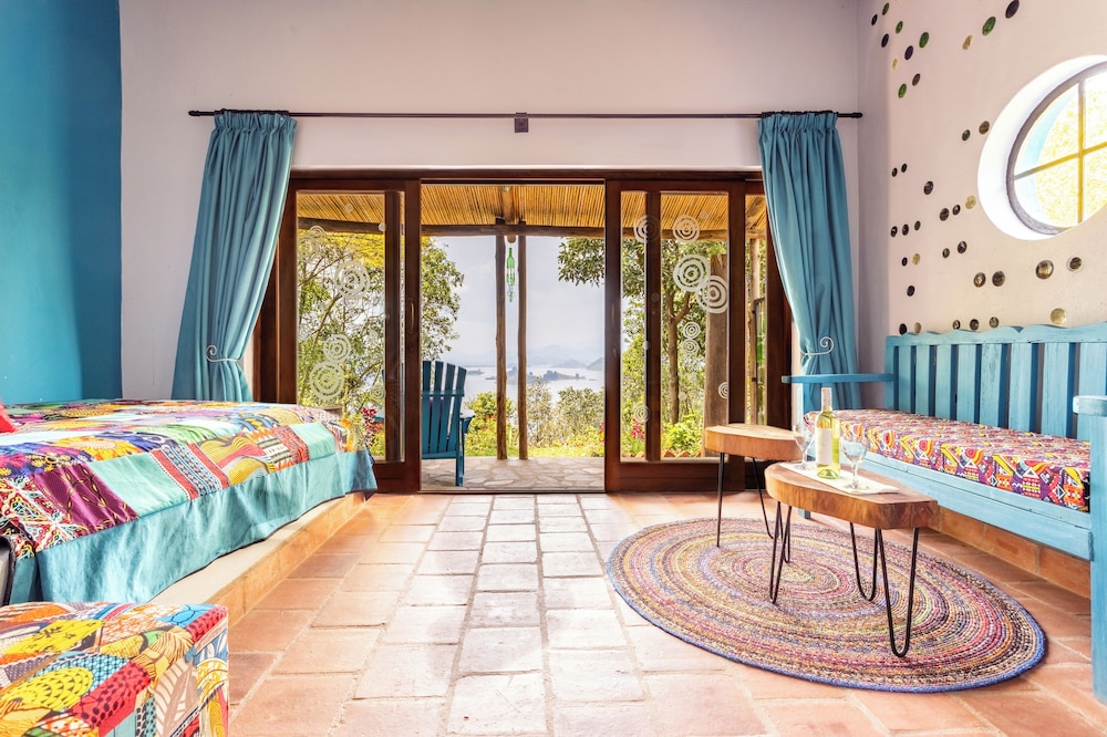 Chameleon Hill Forest Lodge