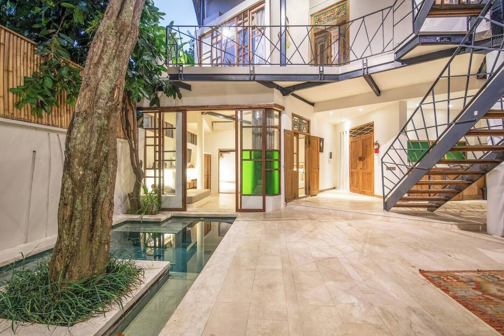 Stylish 2-br Villa With Pool, 800m Canggu Beach