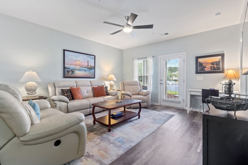 Willow Bend #1411 3 Bedroom Condo by RedAwning view 2