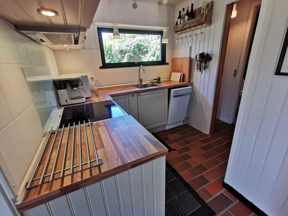5 Star Holiday Home in Humble
