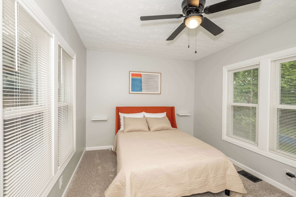 Modern Cincy Home - For 6