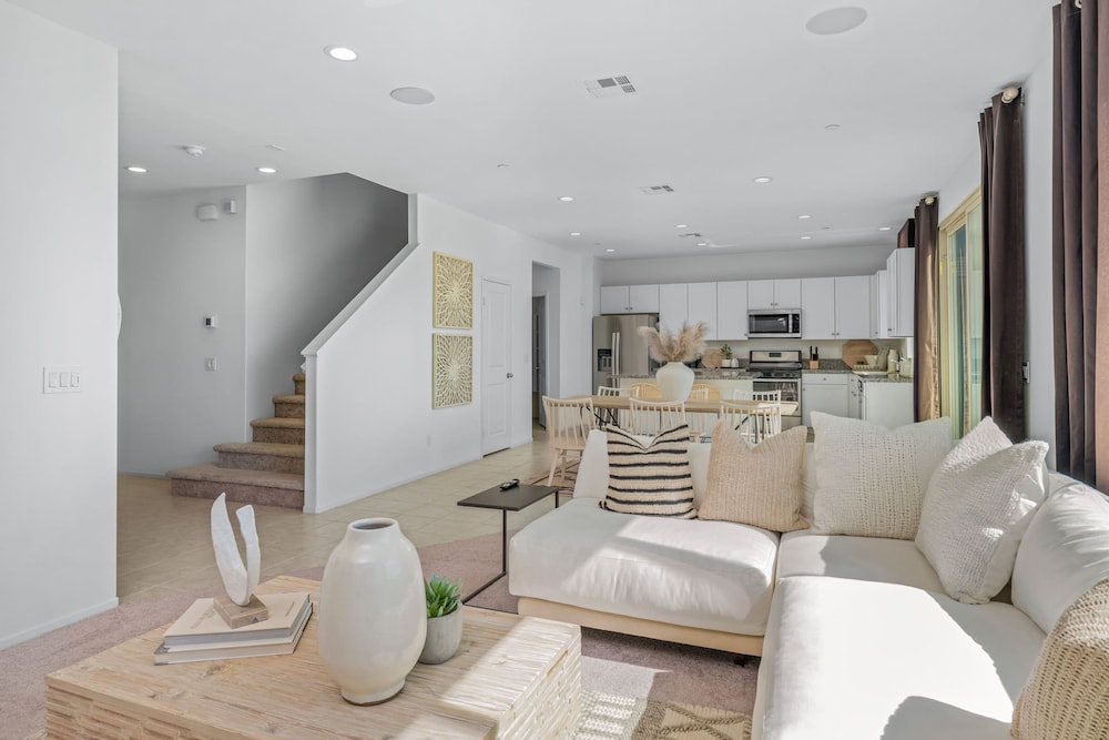 5br Family Home in Coachella Valley
