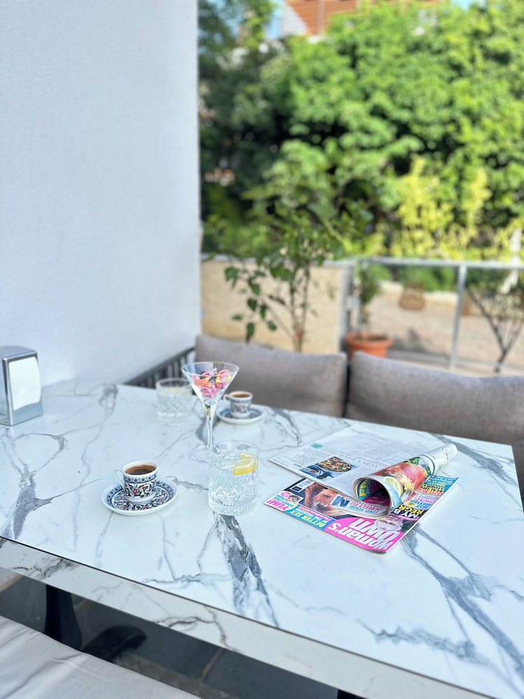 Mogons Exclusive Hotel - Image 87