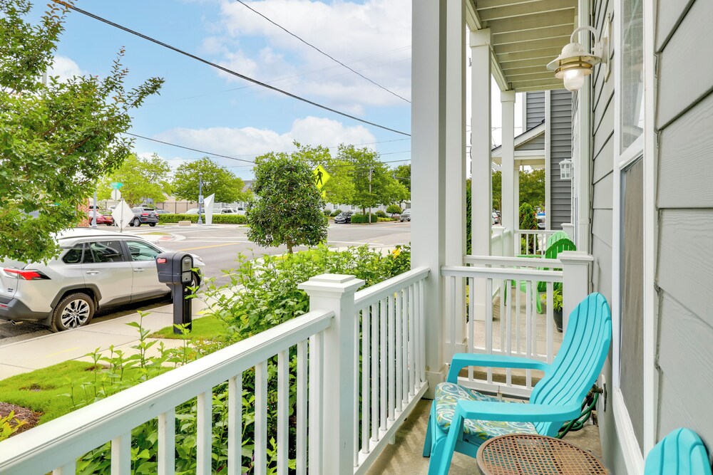 Walk to Ocean: Group Getaway in Virginia Beach!