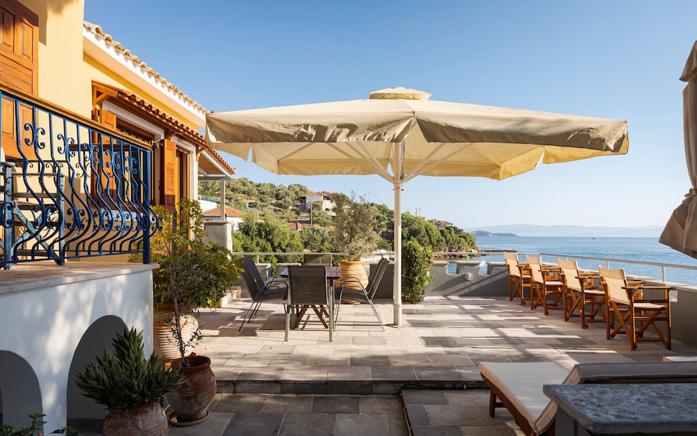 Porto Castello Villas