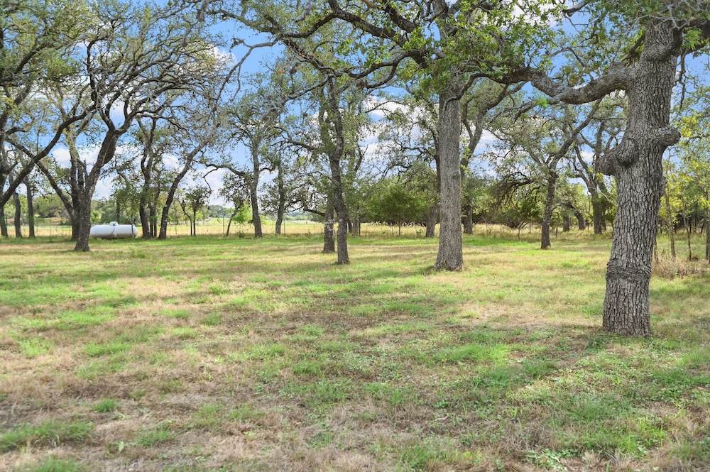 Knopp School Rd Farm House 3 Bedroom Home by RedAwning view 3