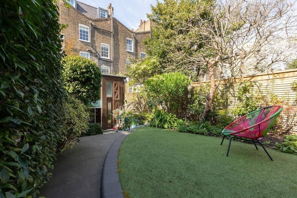 Albert Street V by Onefinestay