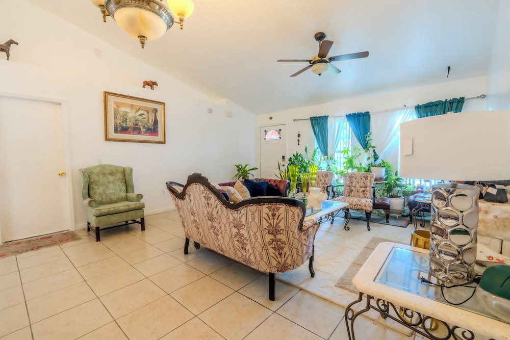 Flint and Kingscrest, LLC - Private Rooms in Shared Home