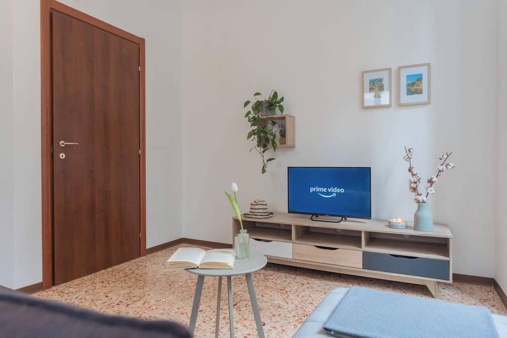 Nonna Tere Apartment by Rent all Como
