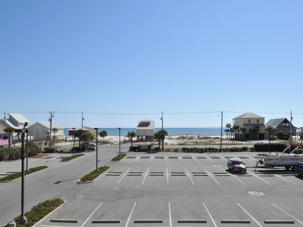 Sanibel Condominiums by Wyndham Vacation Rentals view 3