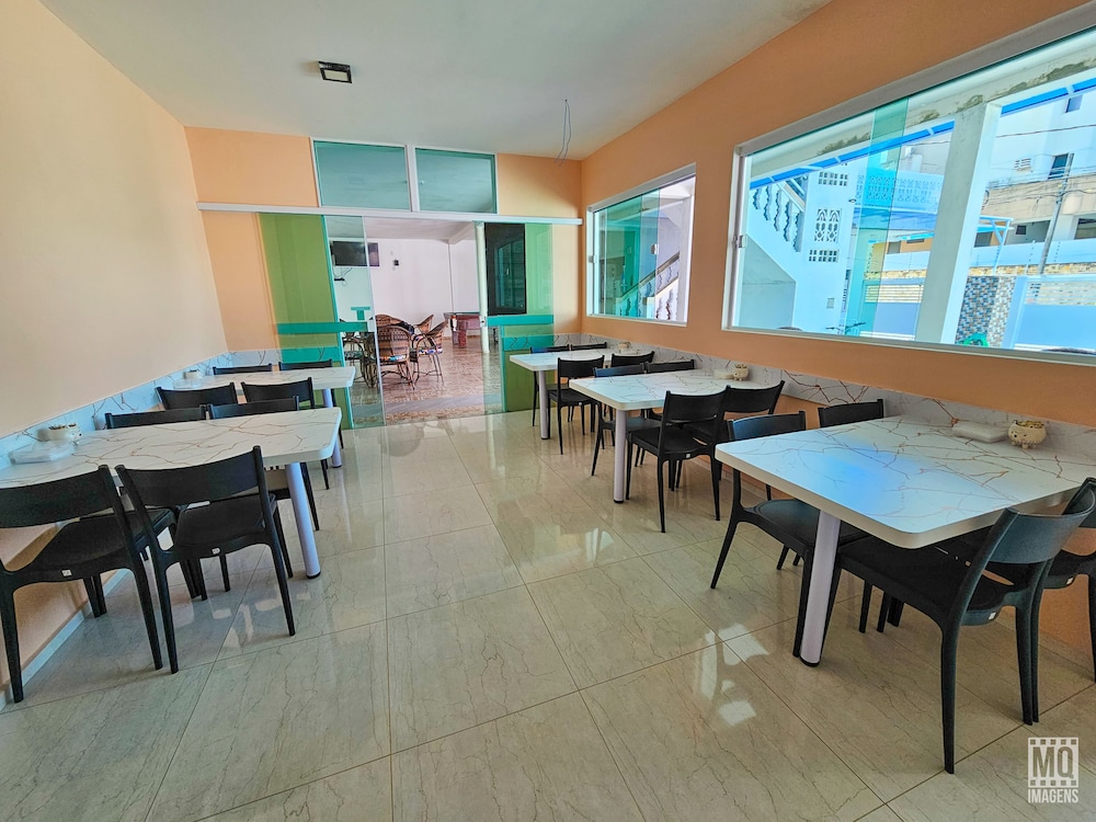 MANERO HOSTEL