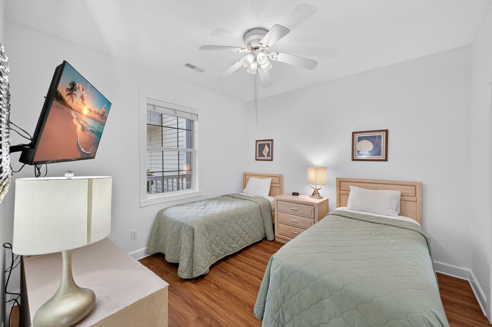 Magnolia Place 4701-103 2 Bedroom Condo