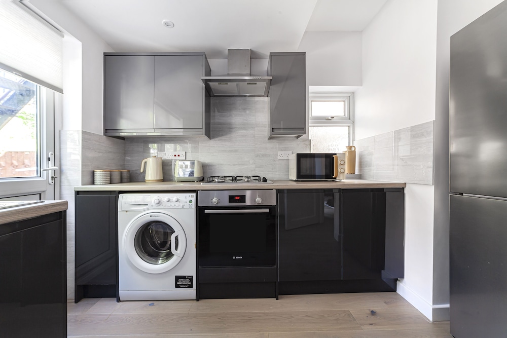 The Neasden Villas
