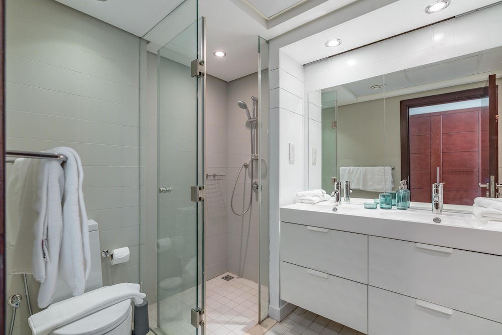 Lux BnB 2BD Amazing Burj View