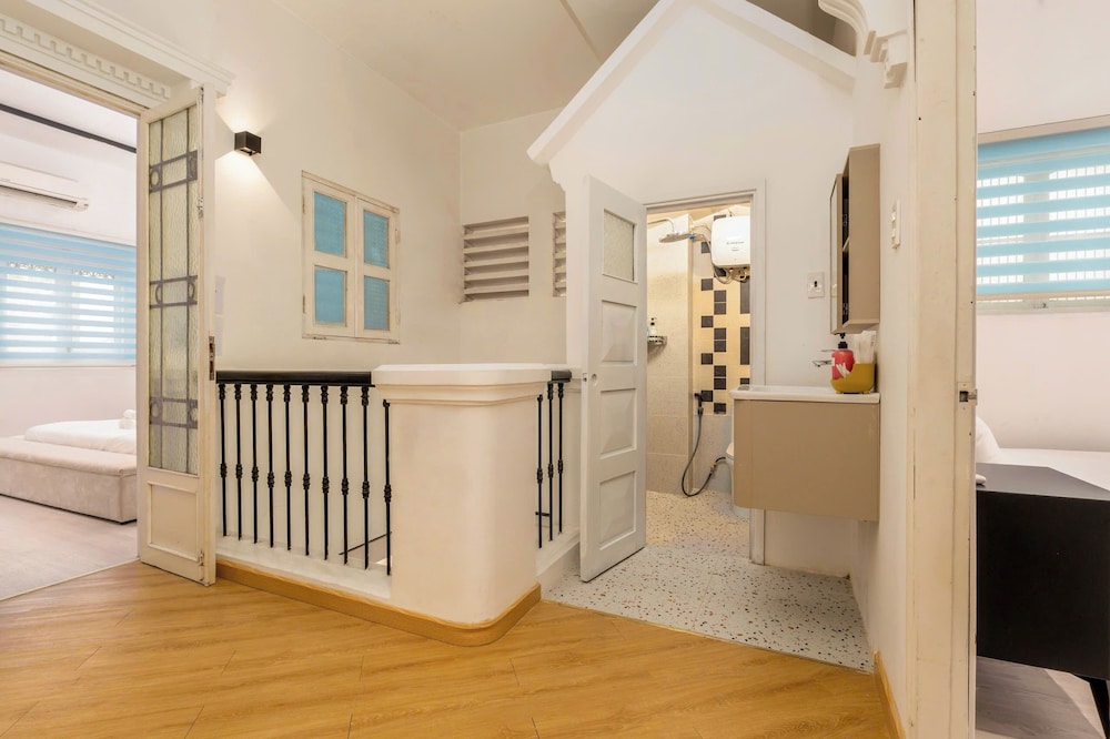 Lux white villa 9 Bedrooms