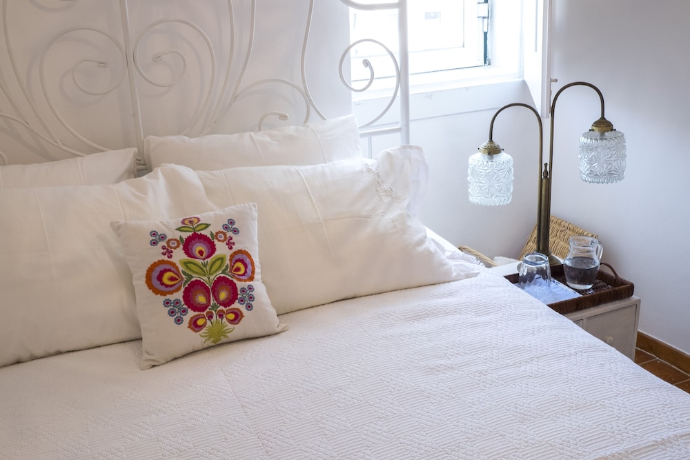 Castle View at Lisbon Heart Apartment, By TimeCooler view 5