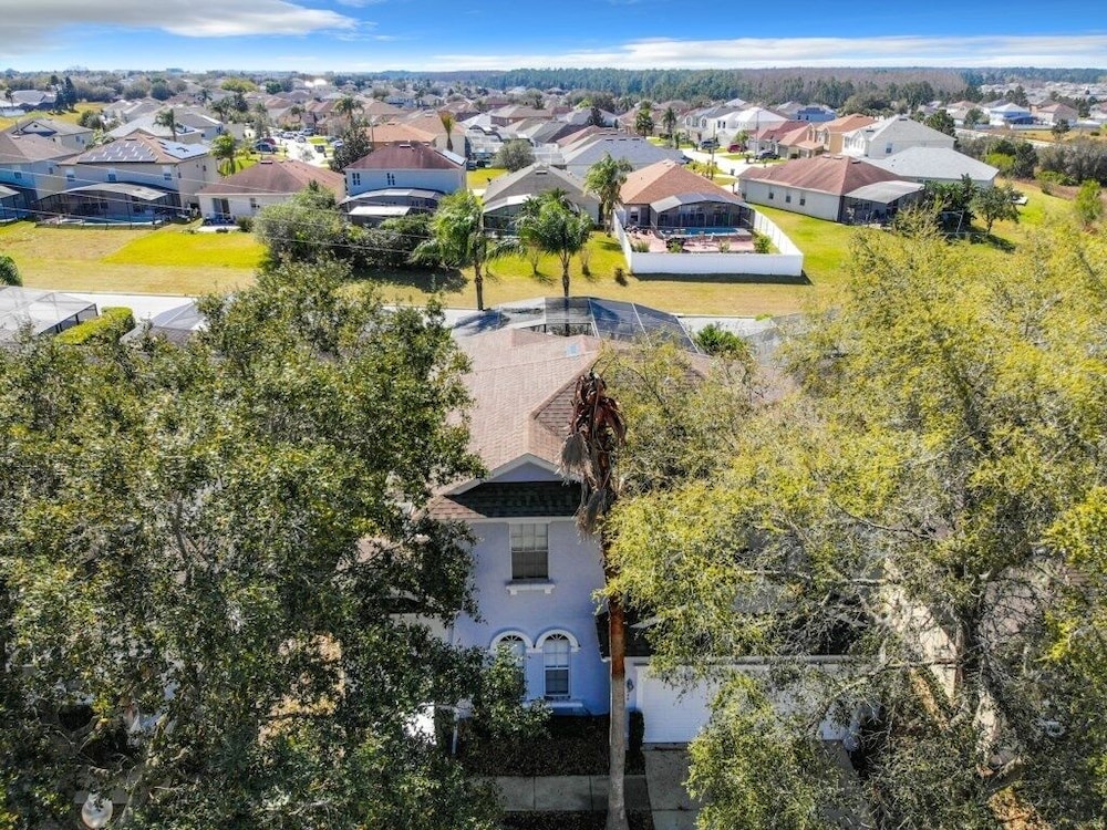Spacious 5br Home W/ Private Pool+spa In Scenic Davenport Location 5 Bedroom Villa