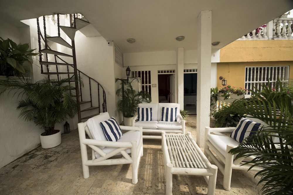 Casa Santo Domingo By Nomad Guru