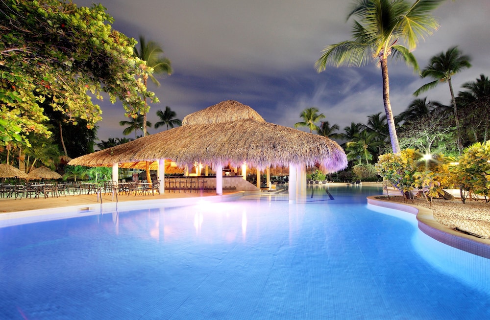 Punta Cana Vacations - Grand Palladium Palace Resort Spa  Casino - All Inclusive - Property Image 2