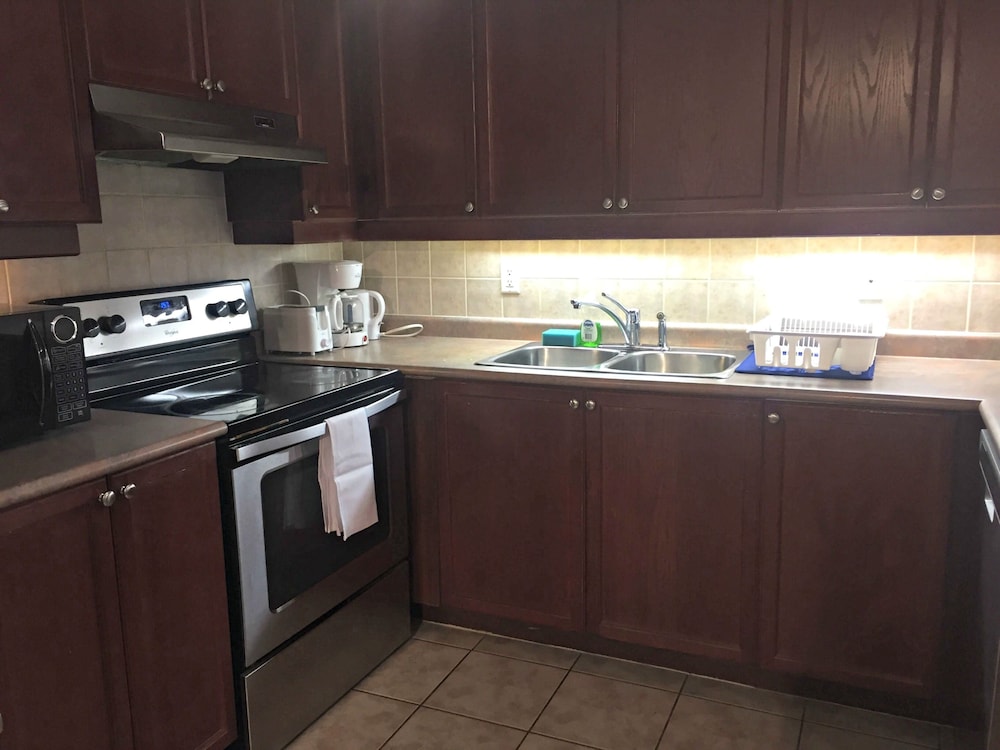 Pelicanstay at Square One Mall
