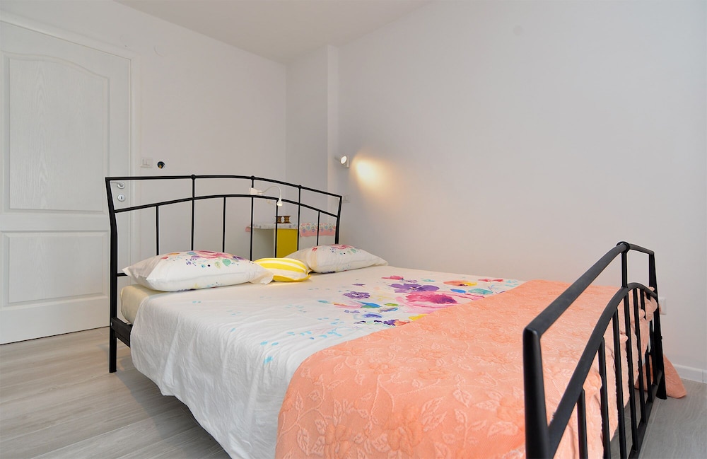 Apartment 1648