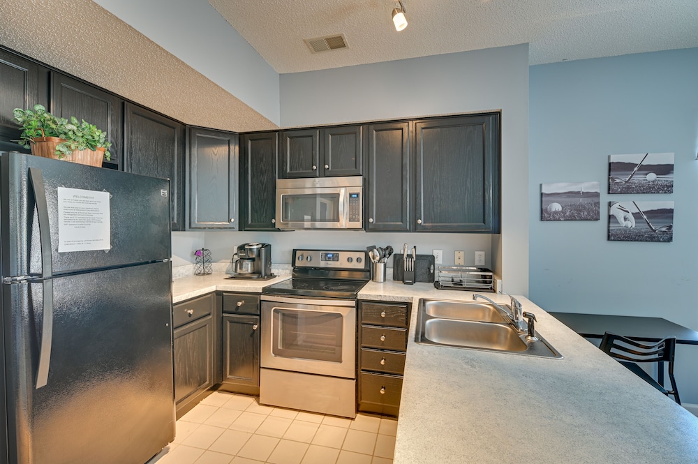 Welcoming Myrtle Beach Condo w/ Community Perks view 3