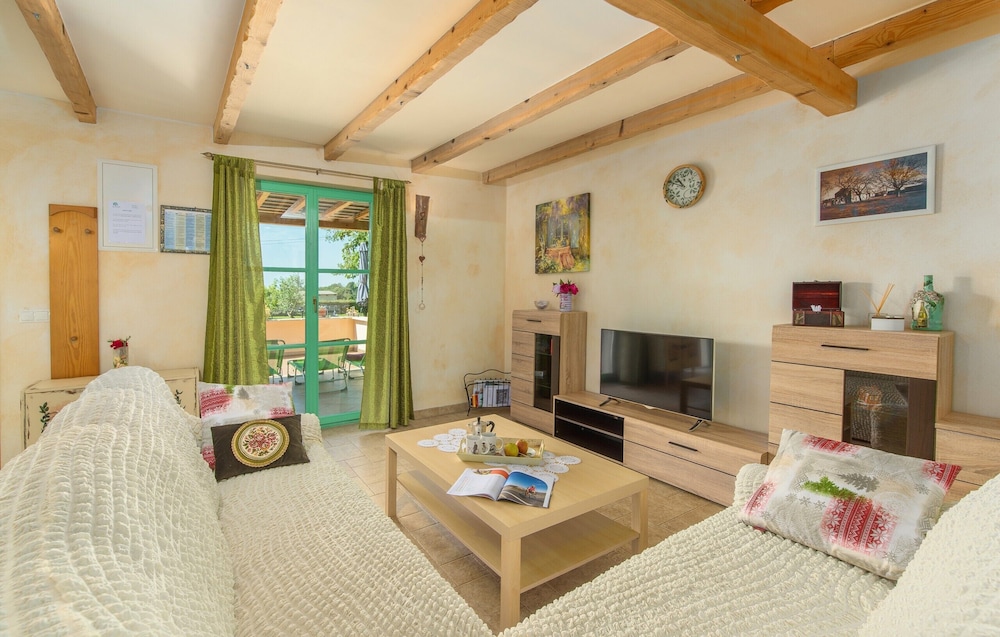 Ideal House for Family - Free Bikes - Pet Friendly view 3