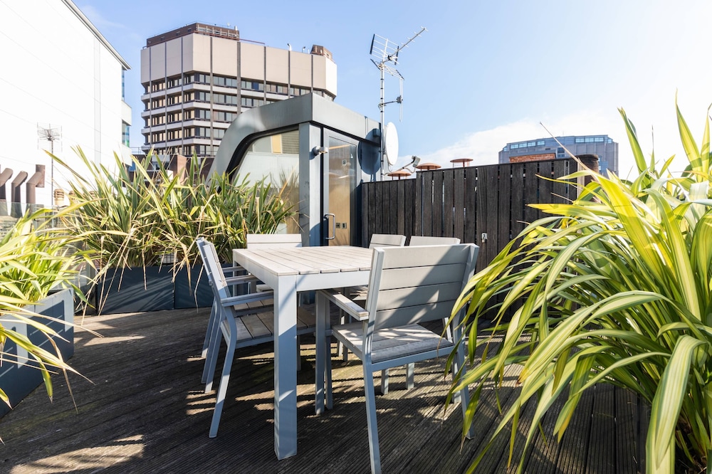 Hanway Street by Onefinestay
